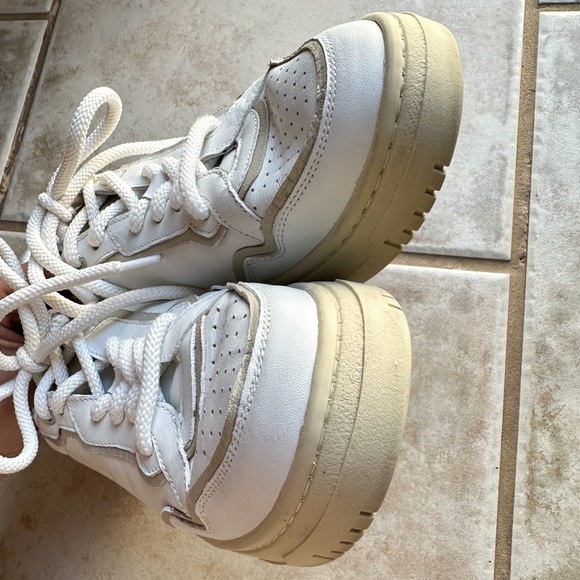 Free‎ People Sneakers Size 8 - Picture 8 of 14